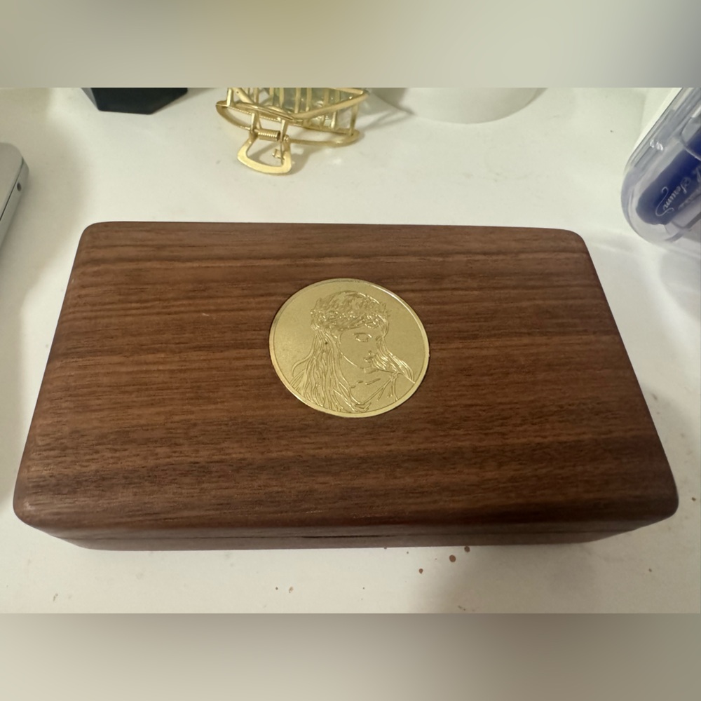 Small wood jewelry box